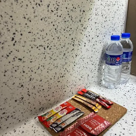 Millerz Square 3 Bedroom Near Old Klang Road Mid Valley Beautiful Night View Kuala Lumpur Exterior photo