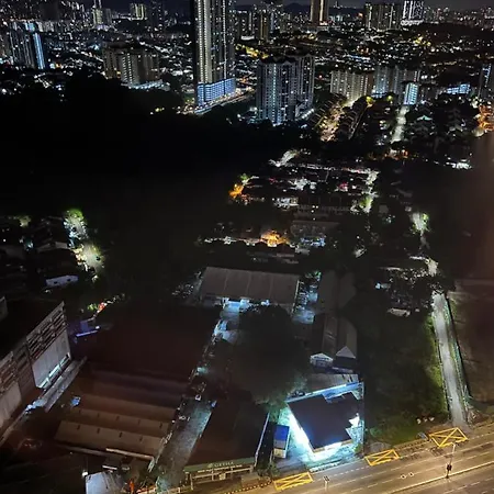 Millerz Square 3 Bedroom Near Old Klang Road Mid Valley Beautiful Night View Kuala Lumpur Exterior photo
