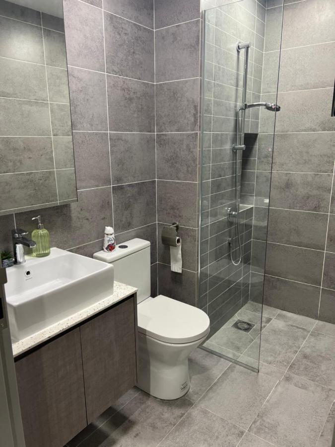 Apartment Millerz Square 3 Bedroom Near Old Klang Road Mid Valley Beautiful Night View *