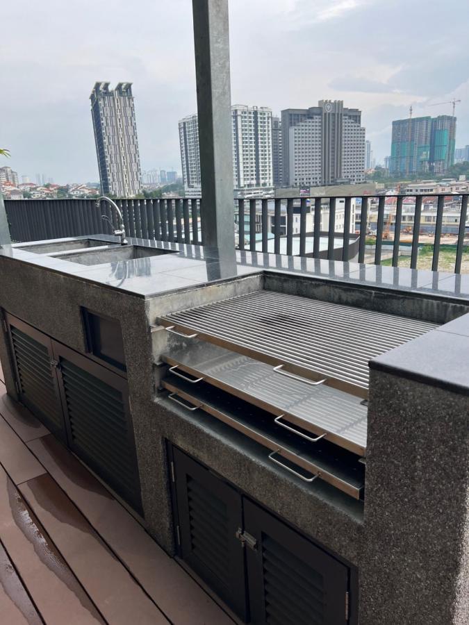 Millerz Square 3 Bedroom Near Old Klang Road Mid Valley Beautiful Night View Apartment Kuala Lumpur