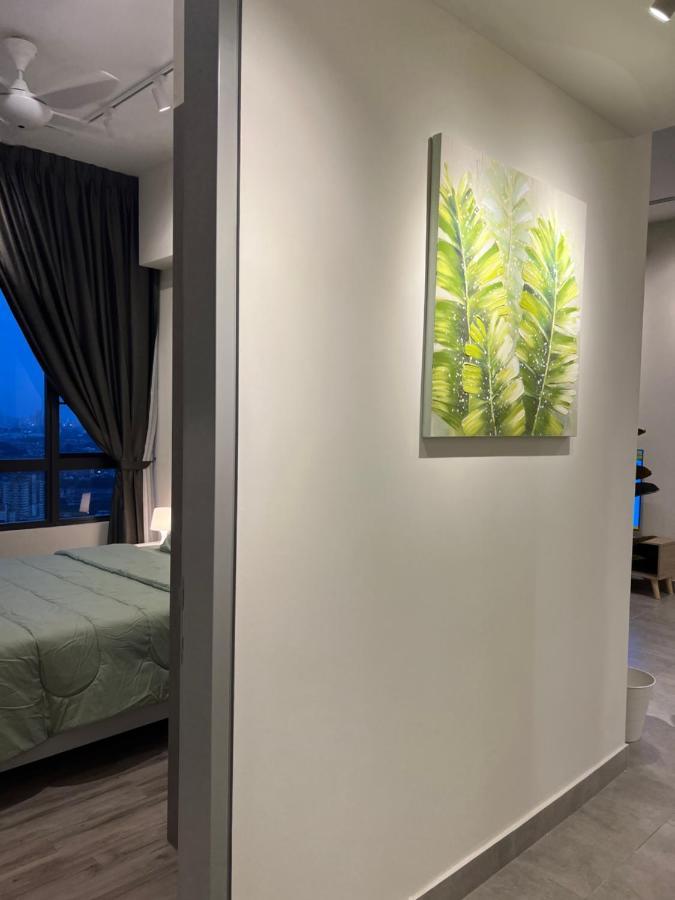 Millerz Square 3 Bedroom Near Old Klang Road Mid Valley Beautiful Night View Apartment *