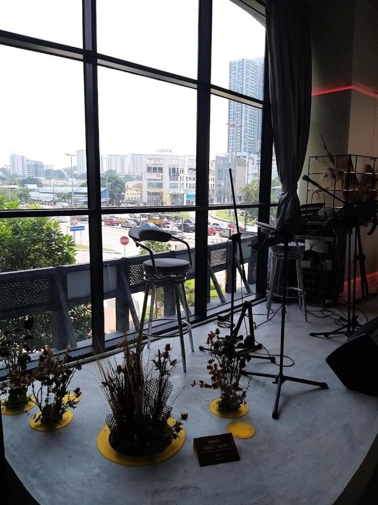 Apartment Millerz Square 3 Bedroom Near Old Klang Road Mid Valley Beautiful Night View